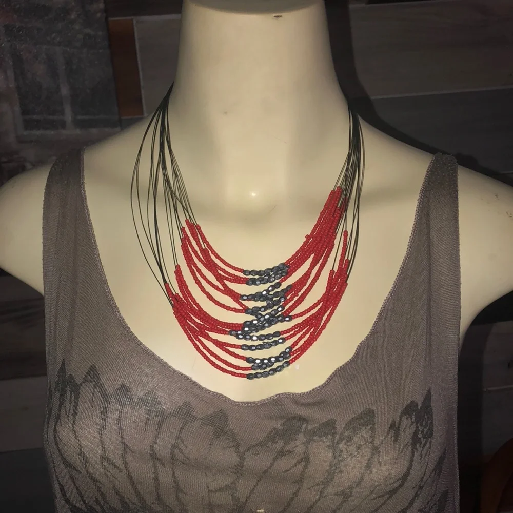 Statement Necklace with black and red small beads - Picture 1 of 10